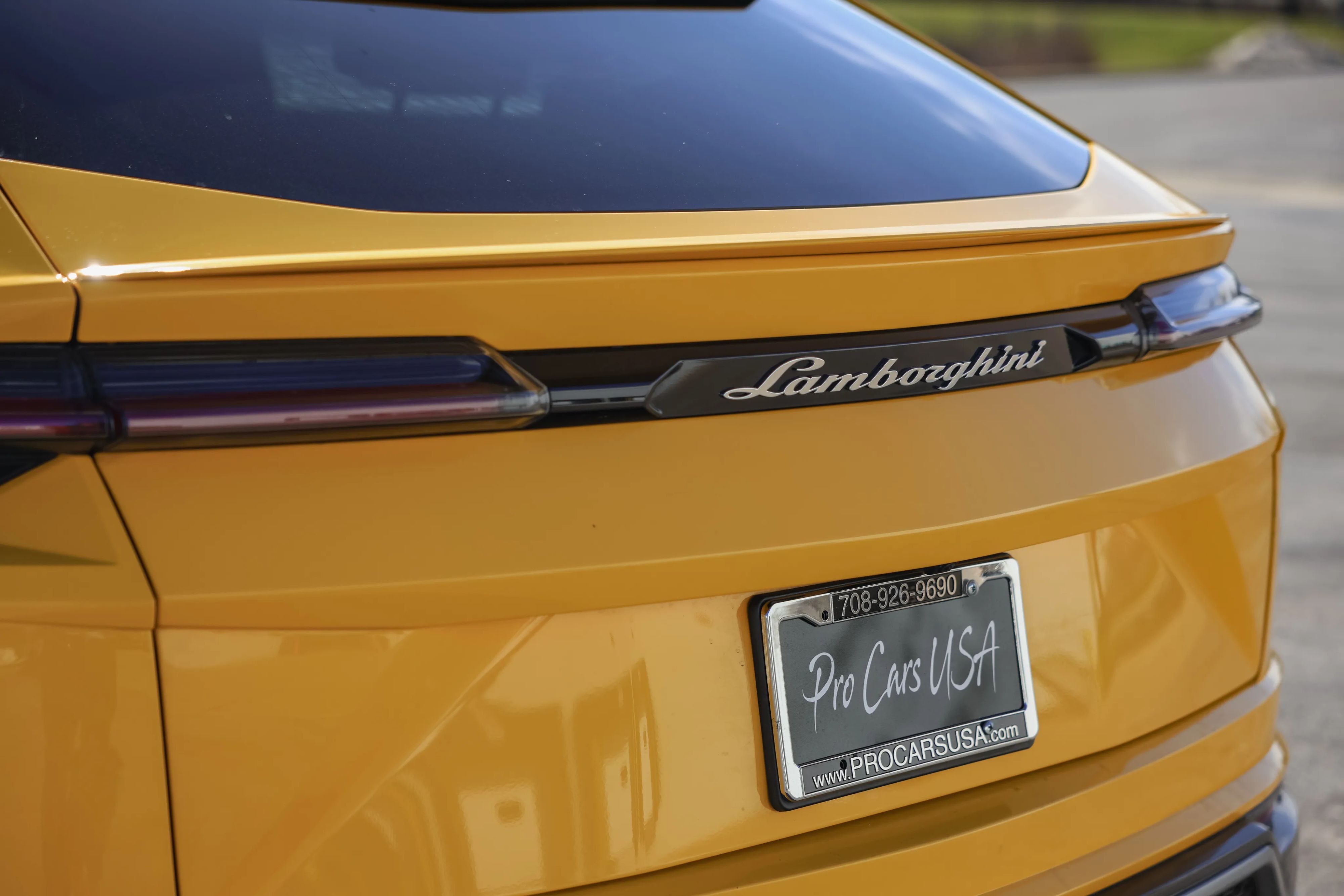 car-image-012