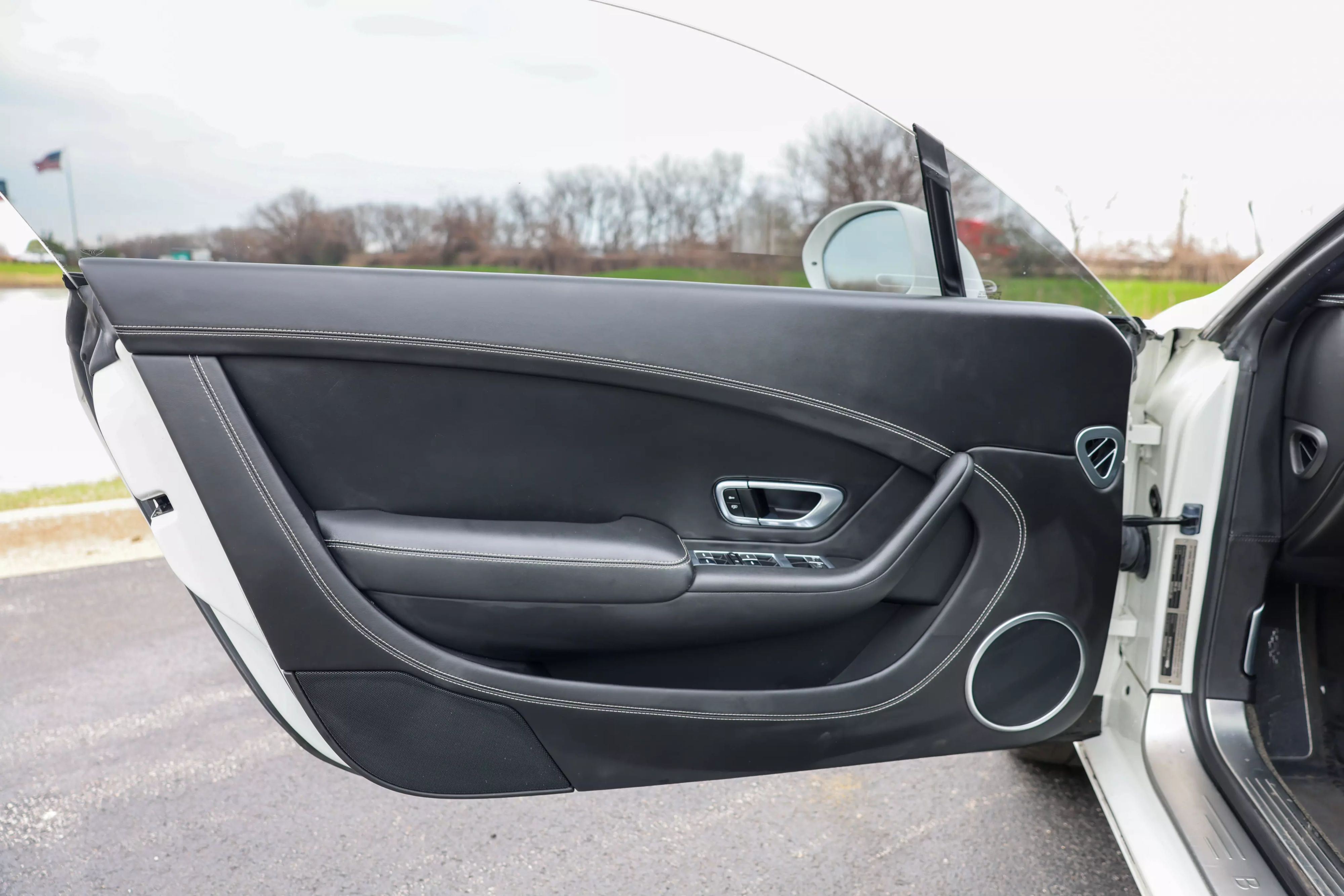 car-image-017