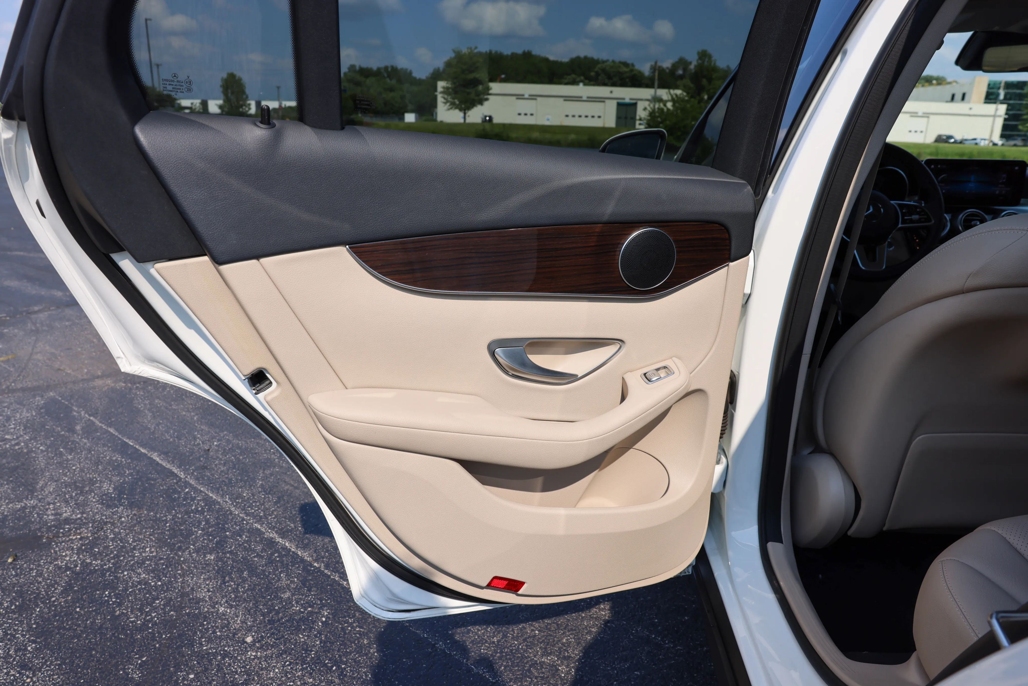 car-image-026