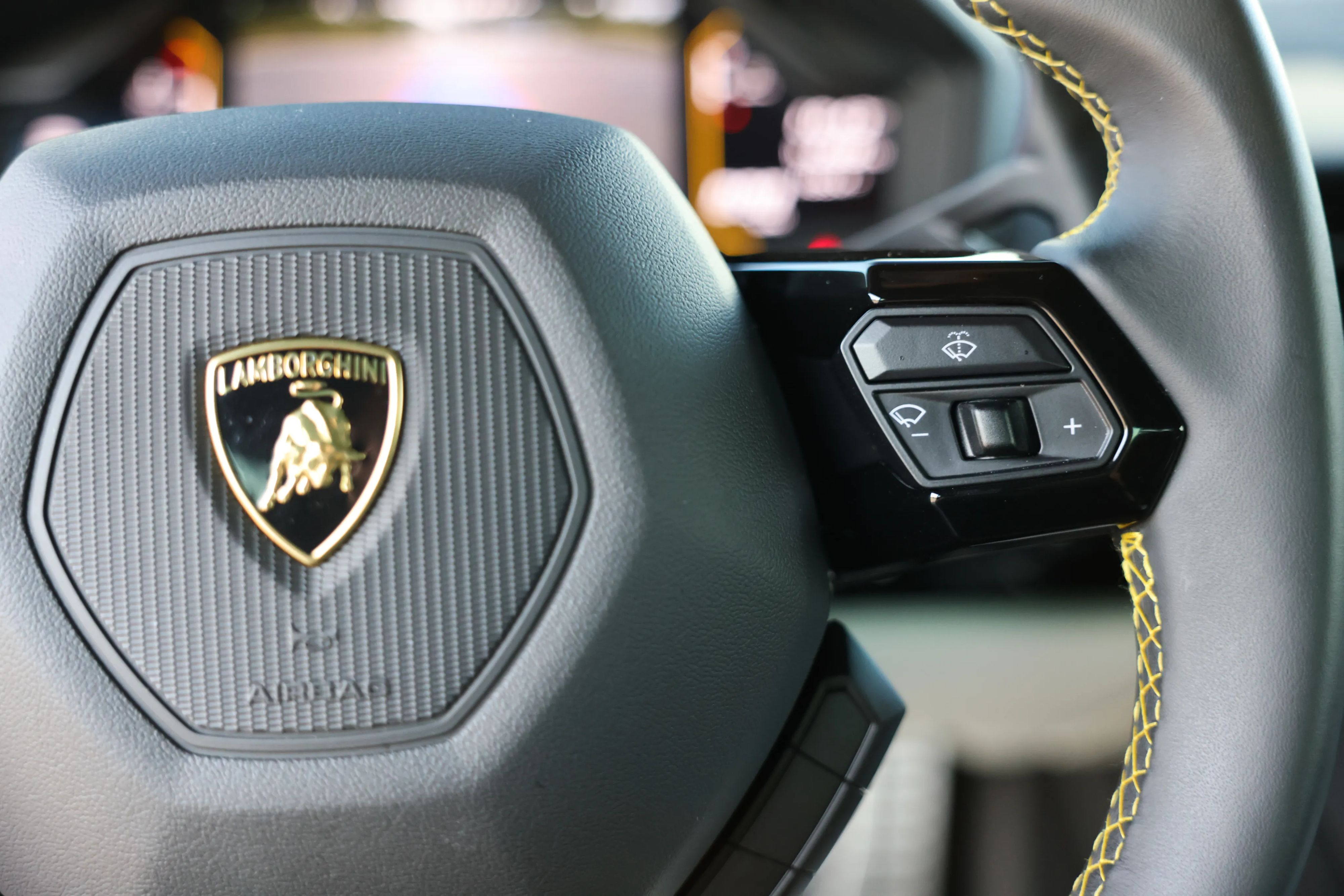 car-image-034