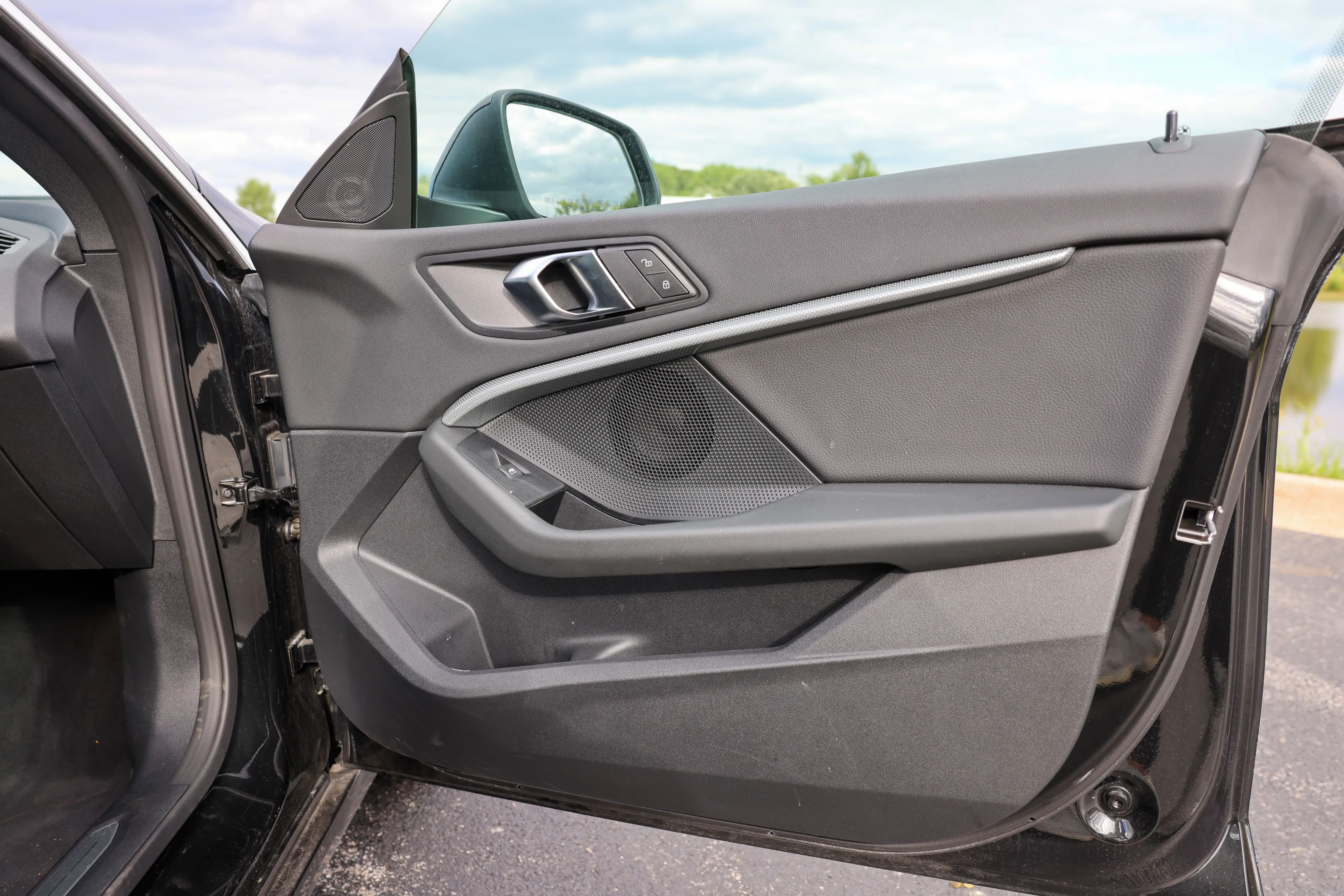 car-image-034