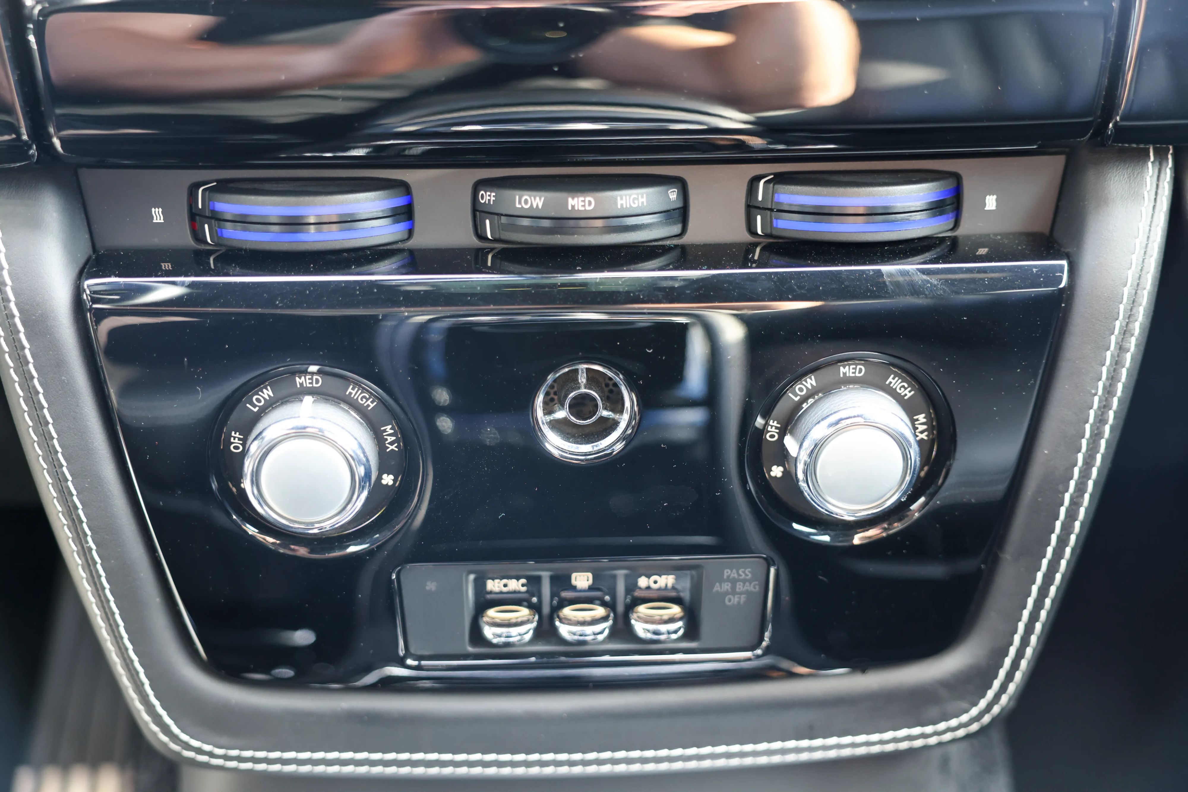 car-image-025