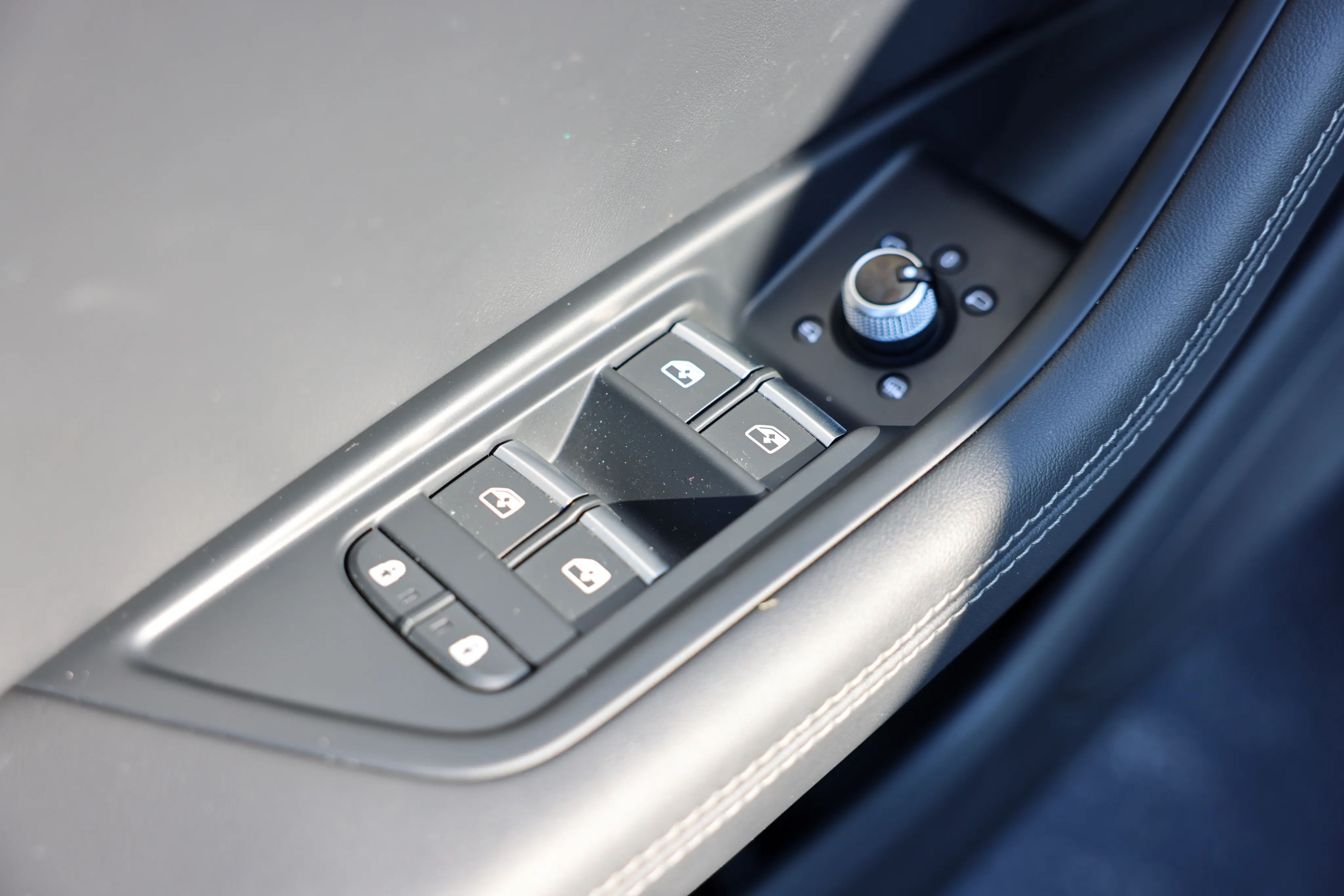 car-image-014
