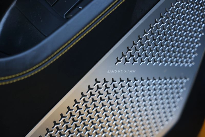 car-image-022