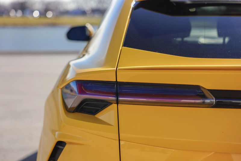 car-image-010
