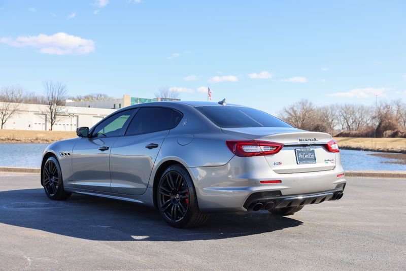 car-image-013