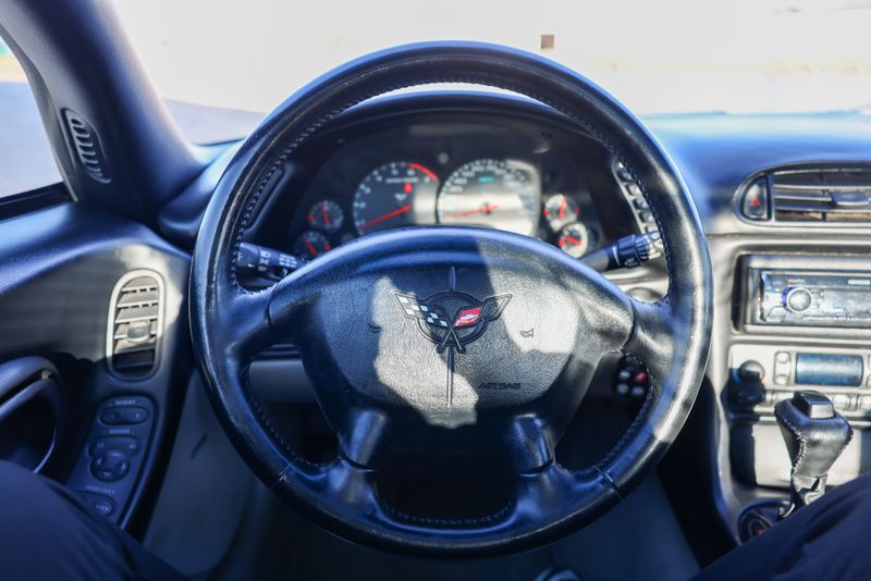 car-image-018