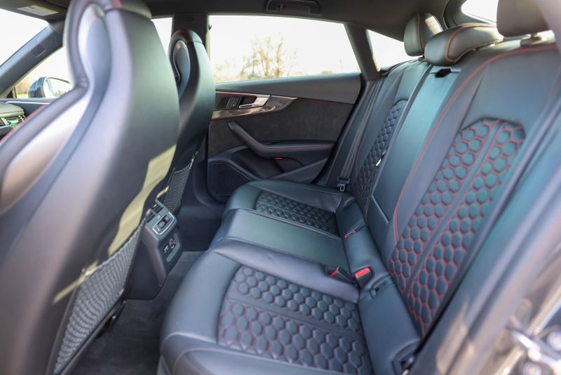 car-image-034