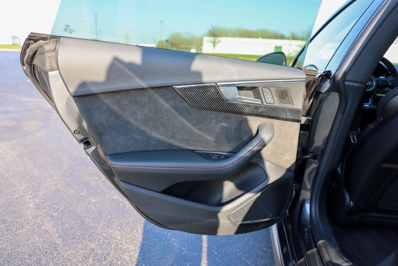 car-image-032