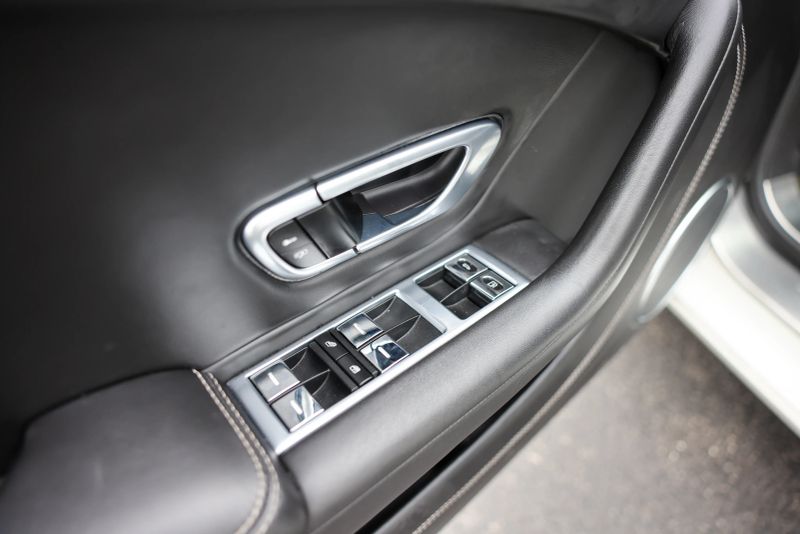 car-image-018