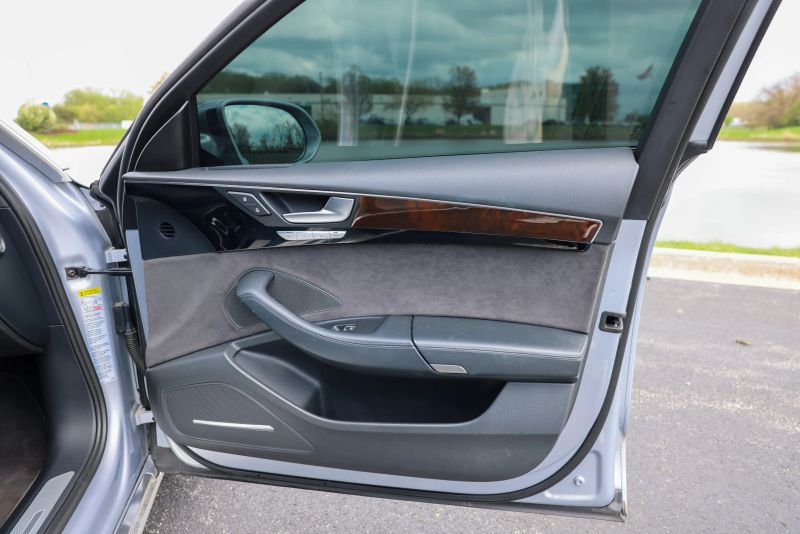 car-image-034