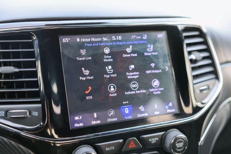 car-image-024