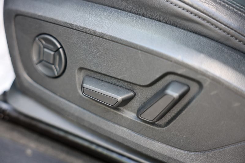 car-image-015