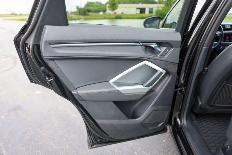 car-image-024