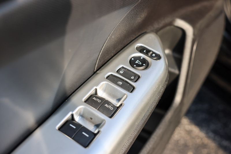 car-image-013