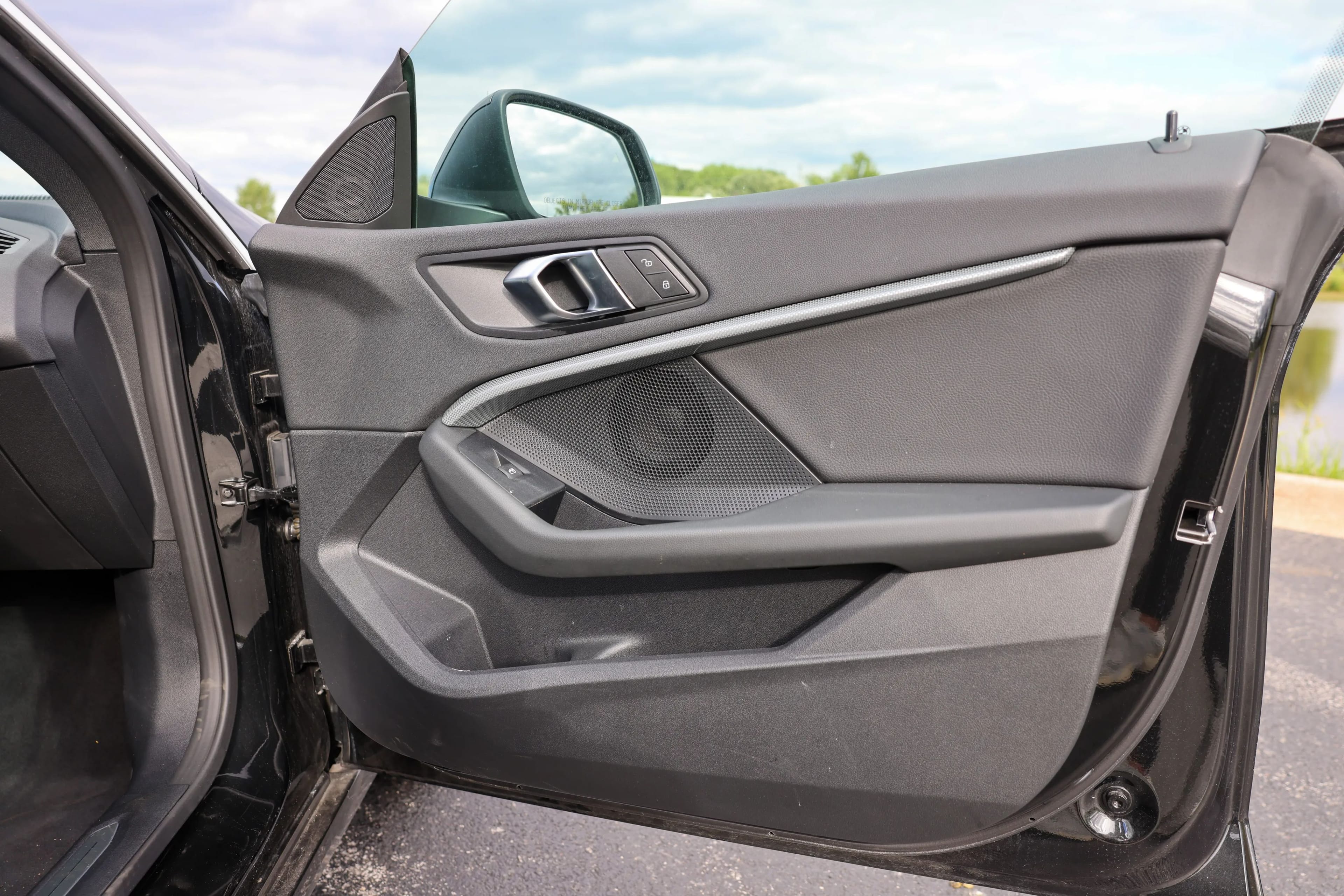 car-image-034