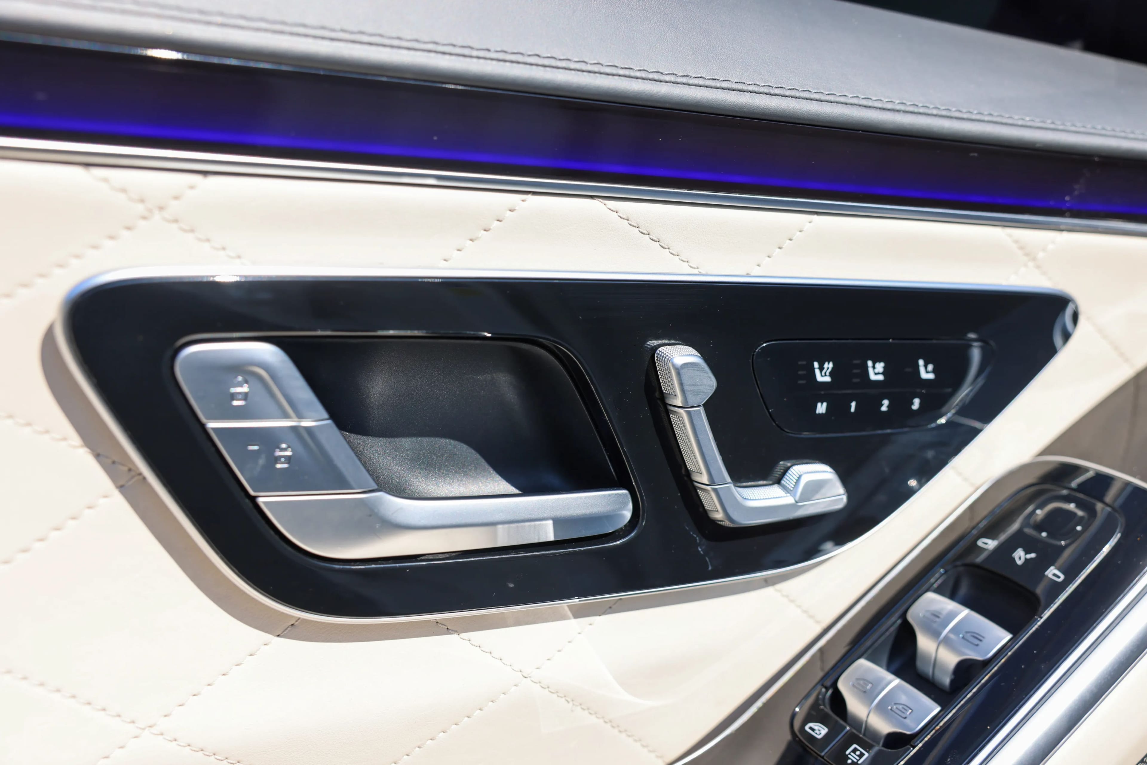 car-image-014