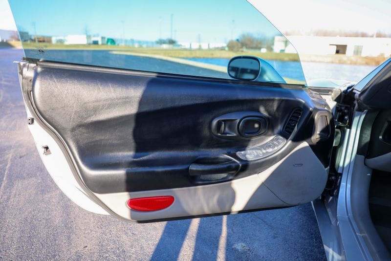 car-image-015
