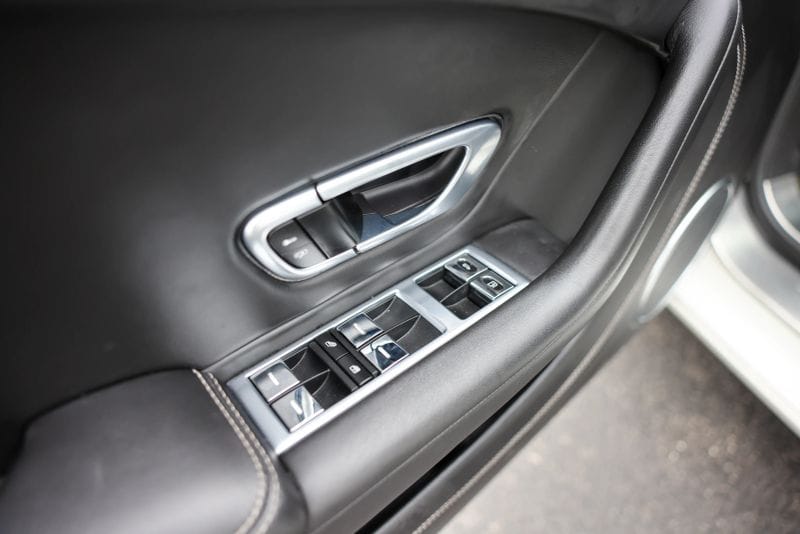 car-image-018