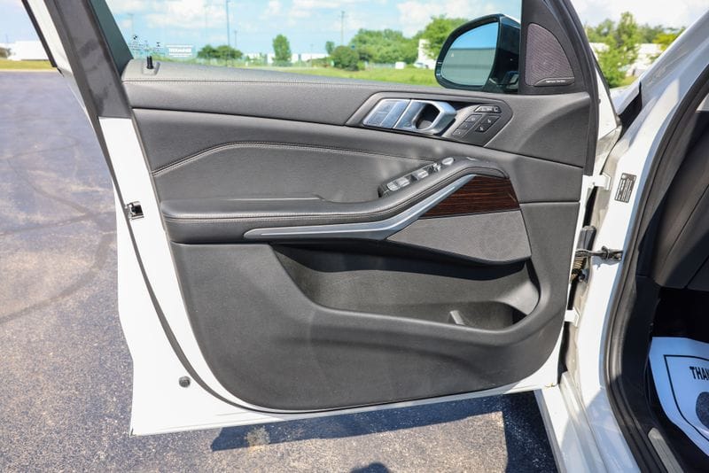 car-image-013