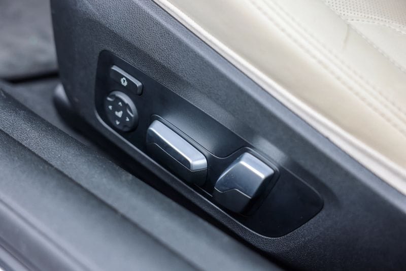 car-image-021